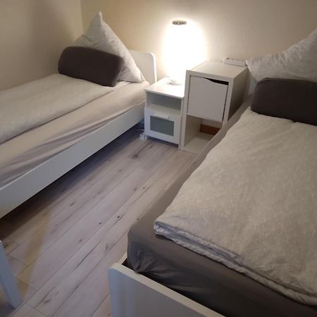 Monteurzimmer Luetzow Lübeck Buitenkant foto